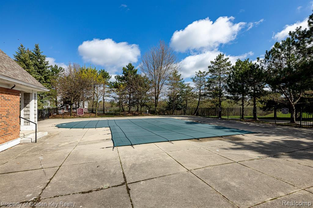 49920 Pointe Crossing, Plymouth, MI 48170 — Photo 20