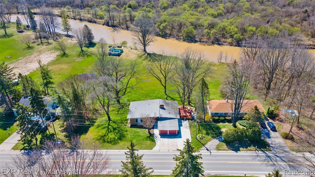 4349 N RIVER Road, Fort Gratiot, MI 48059 — Photo 2