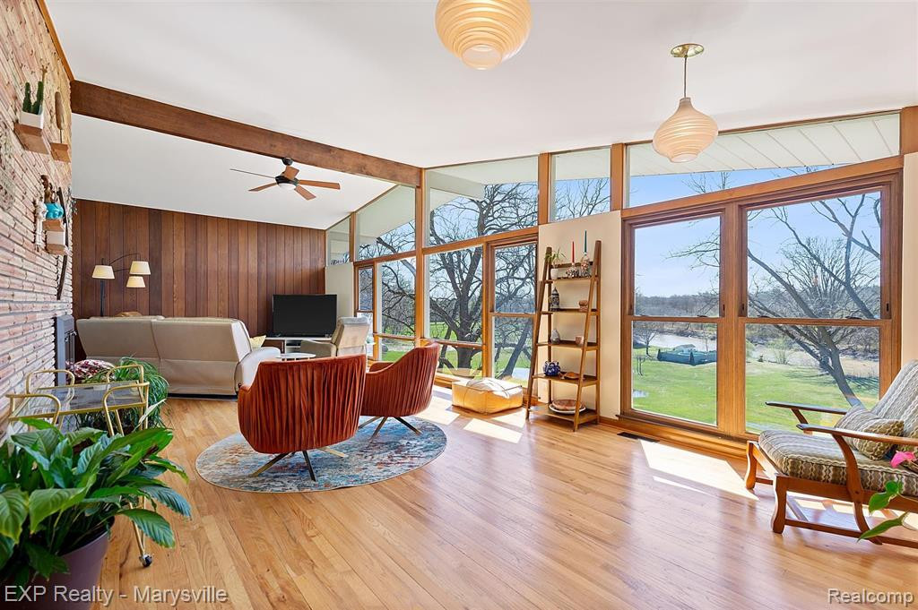 4349 N RIVER Road, Fort Gratiot, MI 48059 — Photo 5