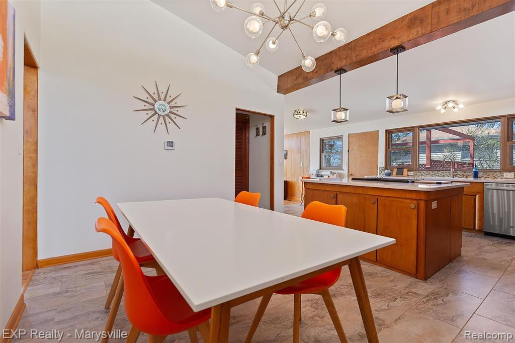 4349 N RIVER Road, Fort Gratiot, MI 48059 — Photo 15