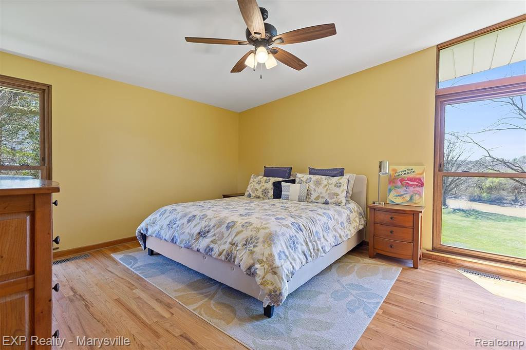 4349 N RIVER Road, Fort Gratiot, MI 48059 — Photo 17