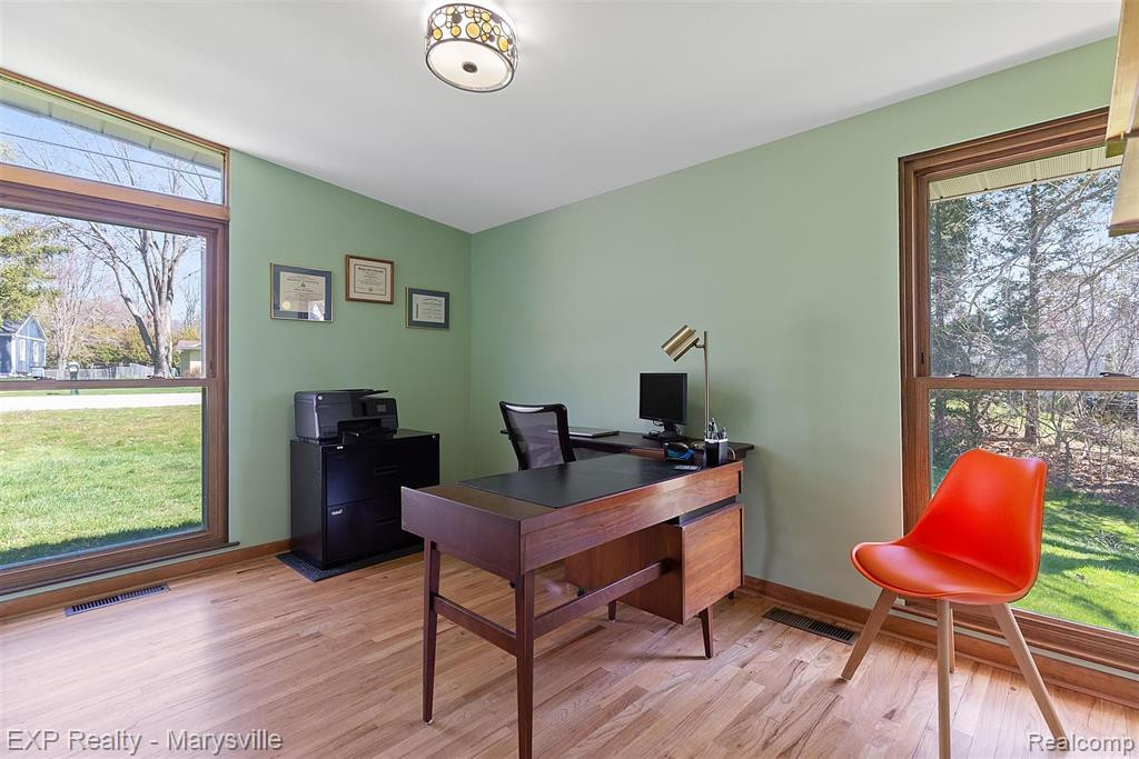 4349 N RIVER Road, Fort Gratiot, MI 48059 — Photo 21