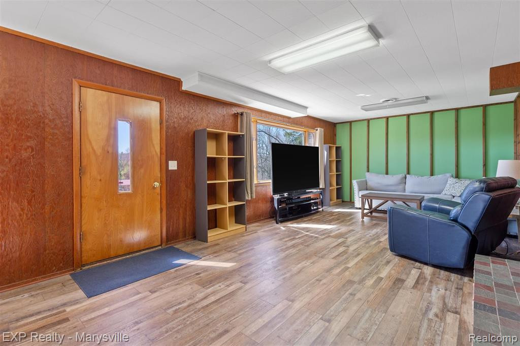 4349 N RIVER Road, Fort Gratiot, MI 48059 — Photo 29