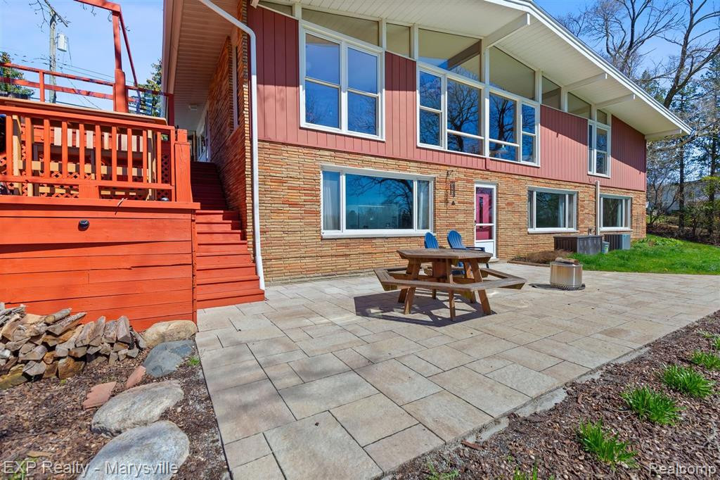 4349 N RIVER Road, Fort Gratiot, MI 48059 — Photo 34