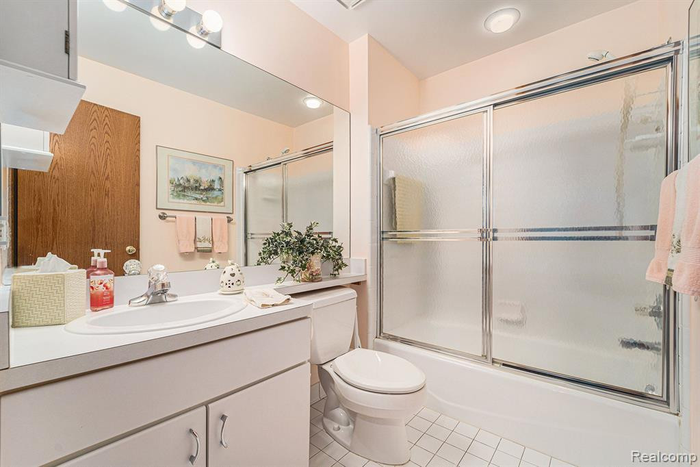 193 ESSEX Lane, Canton, MI 48187 — Photo 21