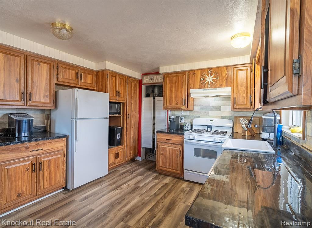 4835 Cole Road, Saginaw, MI 48601 — Photo 5