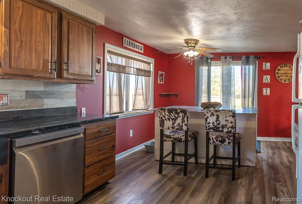 4835 Cole Road, Saginaw, MI 48601 — Photo 8