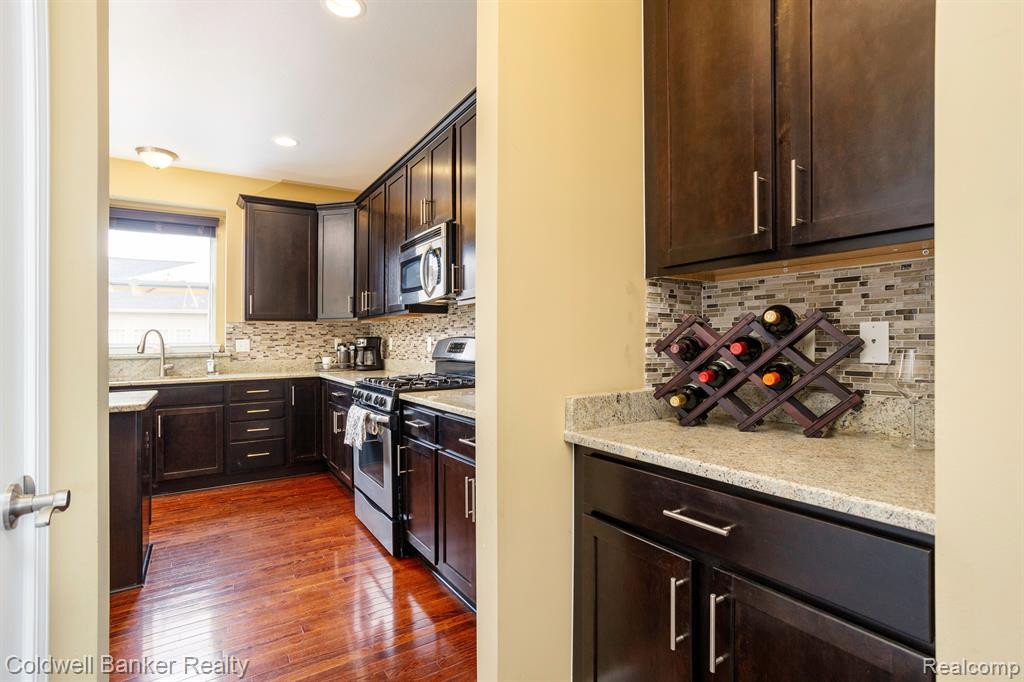 16359 MULBERRY Way, Northville, MI 48168 — Photo 10