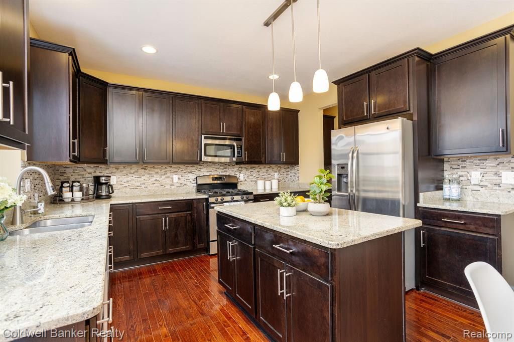16359 MULBERRY Way, Northville, MI 48168 — Photo 13
