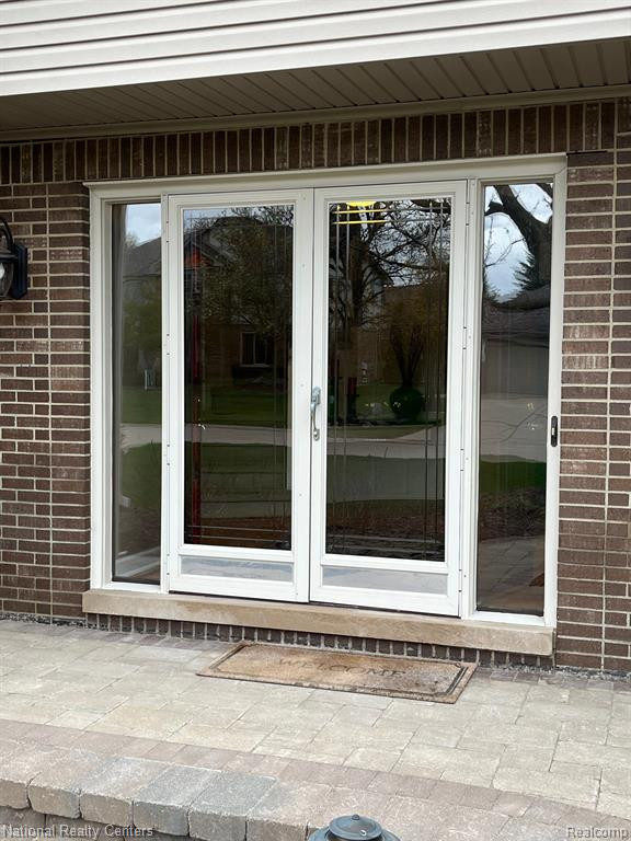 17476 FARMCREST Lane, Northville, MI 48168 — Photo 6