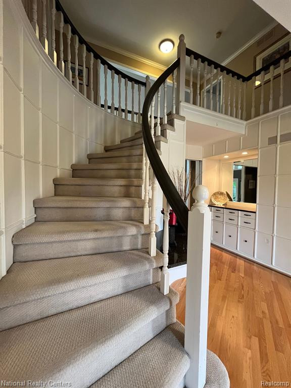 17476 FARMCREST Lane, Northville, MI 48168 — Photo 8