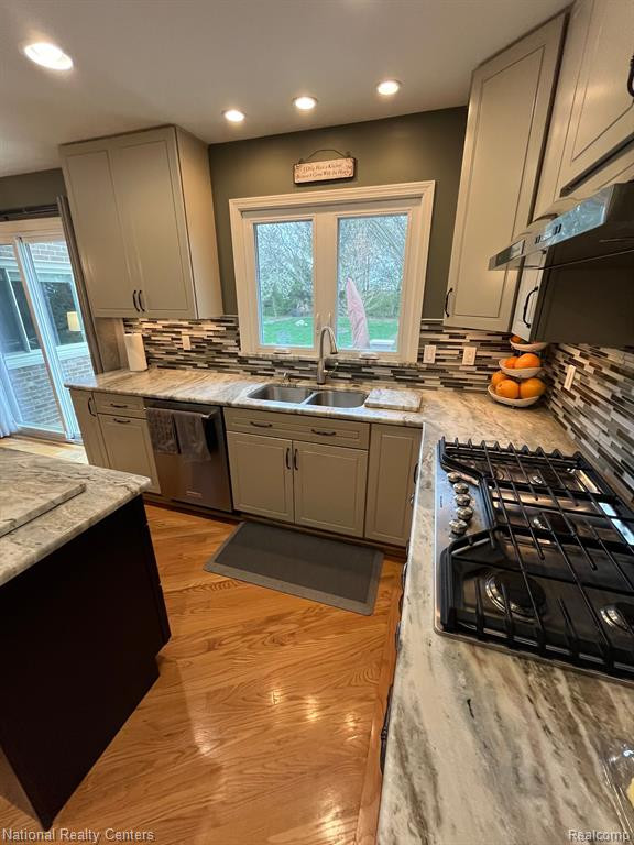 17476 FARMCREST Lane, Northville, MI 48168 — Photo 13
