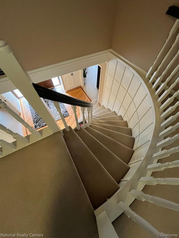 17476 FARMCREST Lane, Northville, MI 48168 — Photo 34