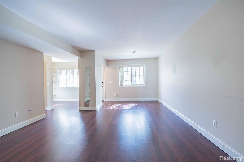 16473 TERRACE VILLAGE Drive, 88, Taylor, MI 48180 — Photo 5
