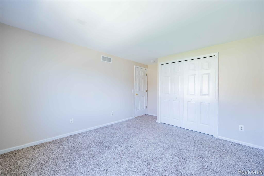 16473 TERRACE VILLAGE Drive, 88, Taylor, MI 48180 — Photo 19