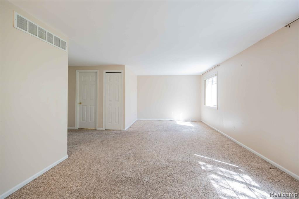 16473 TERRACE VILLAGE Drive, 88, Taylor, MI 48180 — Photo 26