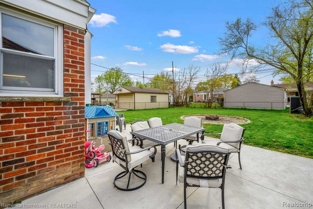 811 RADCLIFF Street, Garden City, MI — Photo 23