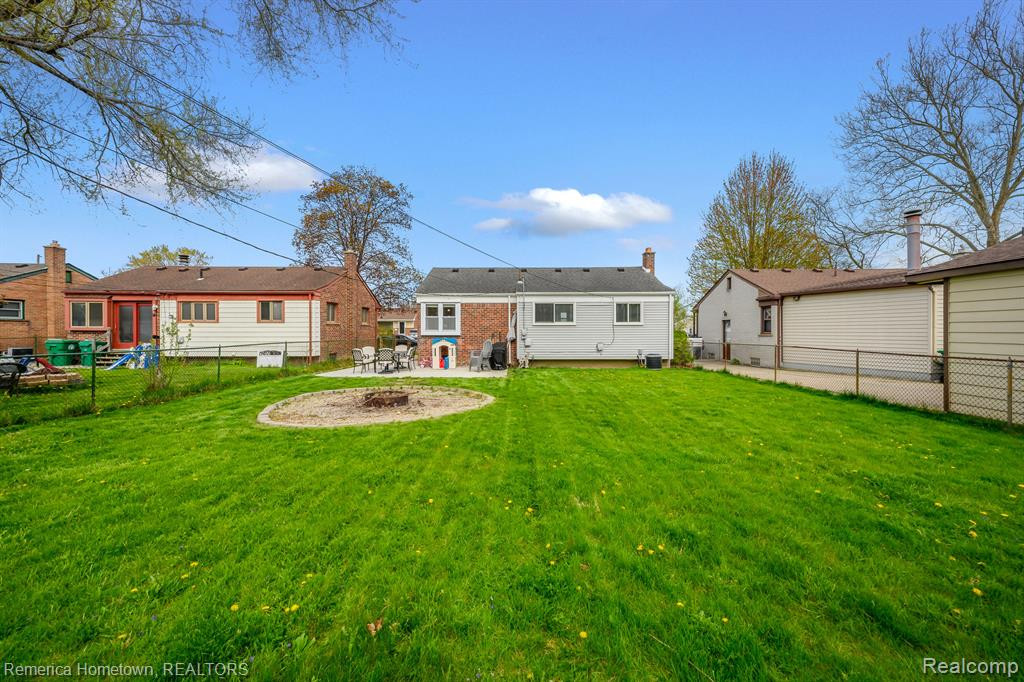 811 RADCLIFF Street, Garden City, MI — Photo 27