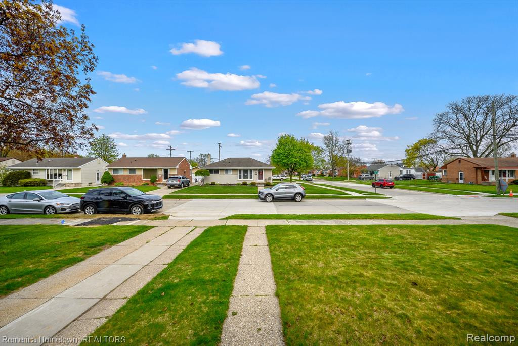 811 RADCLIFF Street, Garden City, MI — Photo 28