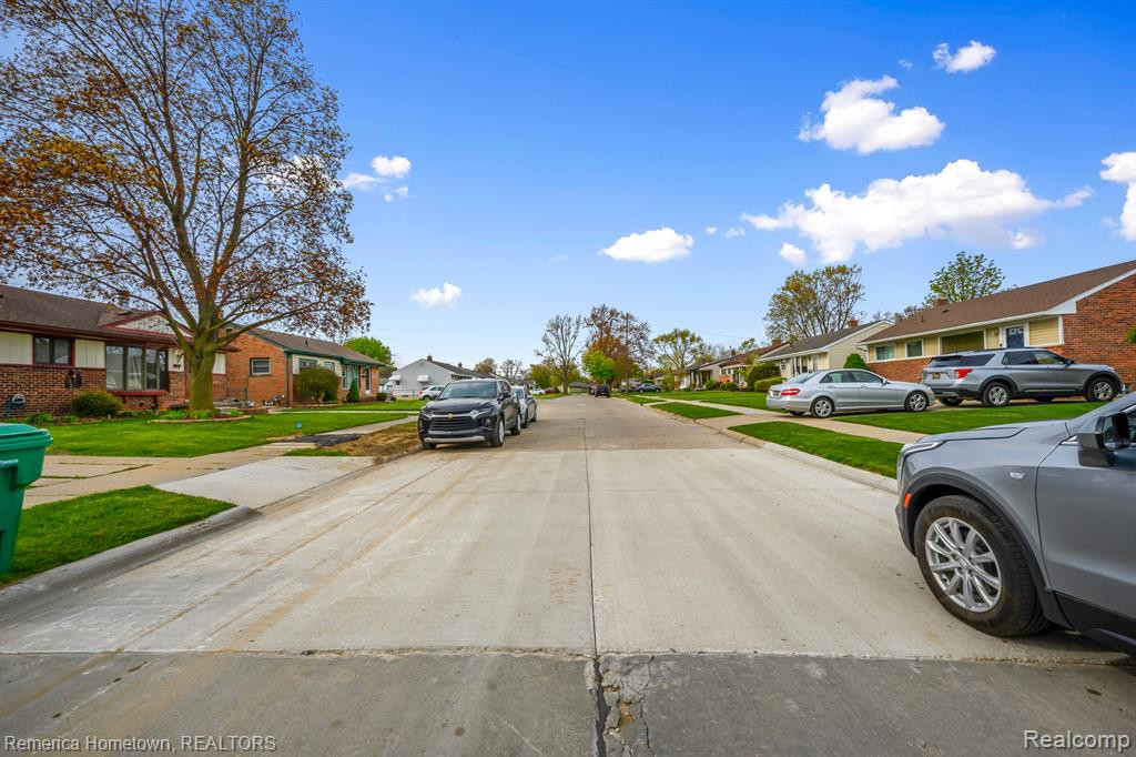 811 RADCLIFF Street, Garden City, MI — Photo 30