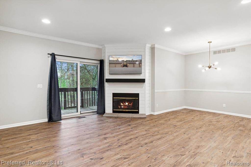 11819 SYCAMORE Drive, Plymouth, MI 48170 — Photo 10