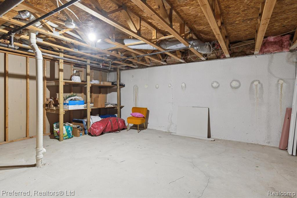 11819 SYCAMORE Drive, Plymouth, MI 48170 — Photo 31