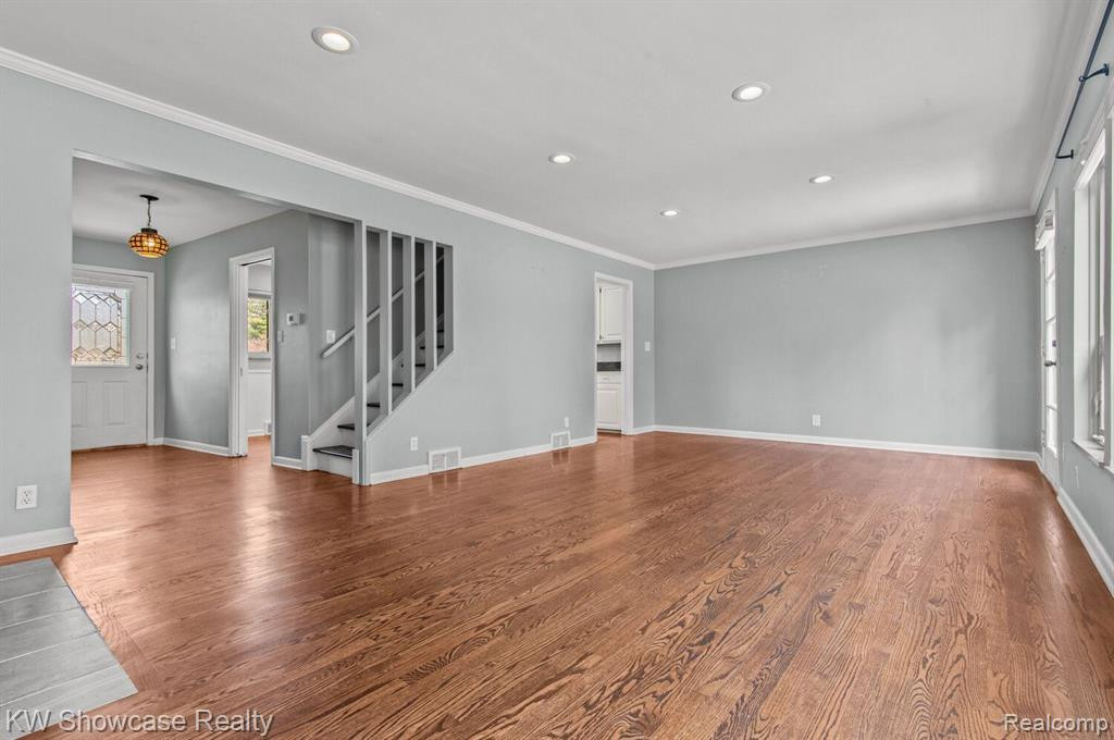 1066 Stratford Lane, 37, Bloomfield Hills, MI 48304 — Photo 10