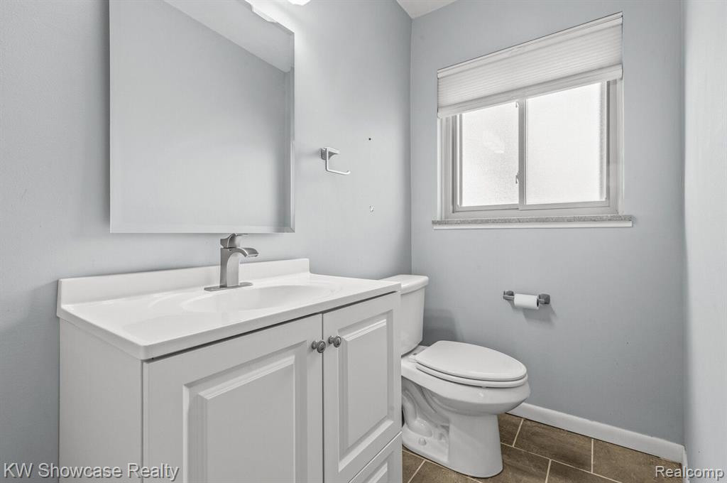 1066 Stratford Lane, 37, Bloomfield Hills, MI 48304 — Photo 17