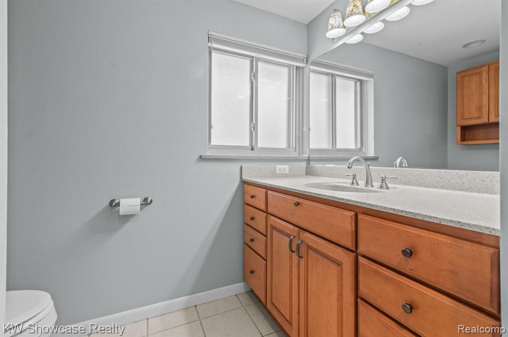 1066 Stratford Lane, 37, Bloomfield Hills, MI 48304 — Photo 21