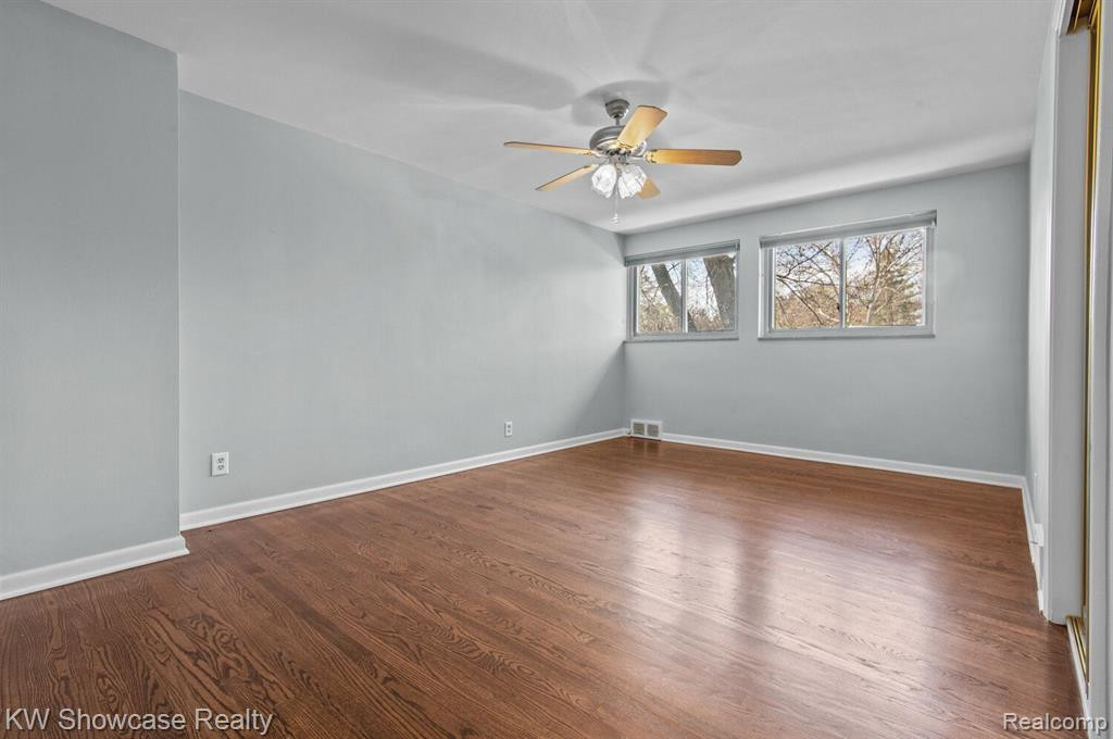 1066 Stratford Lane, 37, Bloomfield Hills, MI 48304 — Photo 26