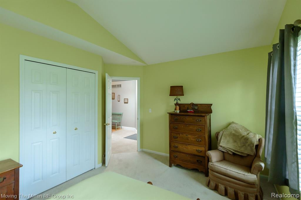 570 THORNHILL Court, Belleville, MI 48111 — Photo 16