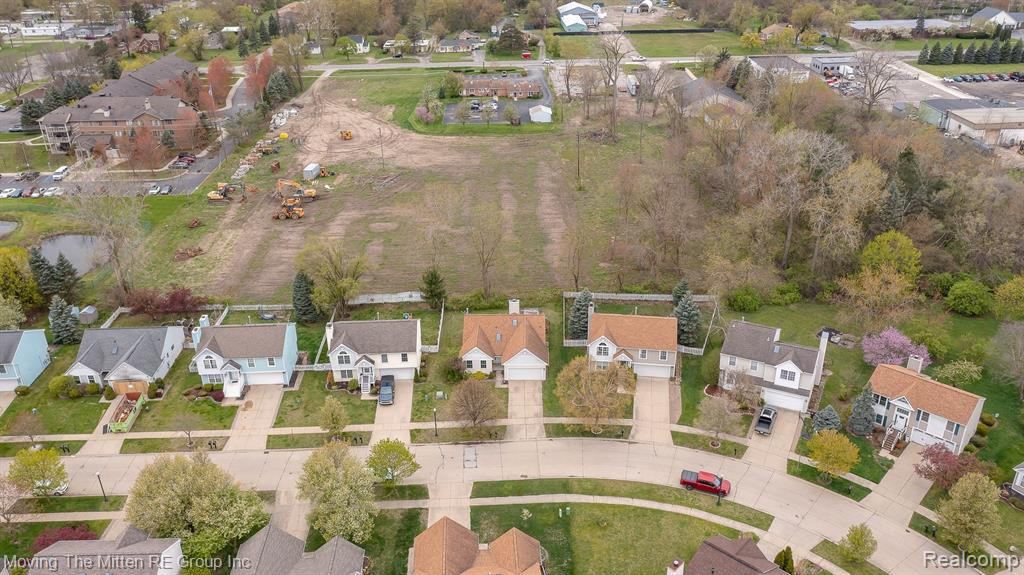 570 THORNHILL Court, Belleville, MI 48111 — Photo 41