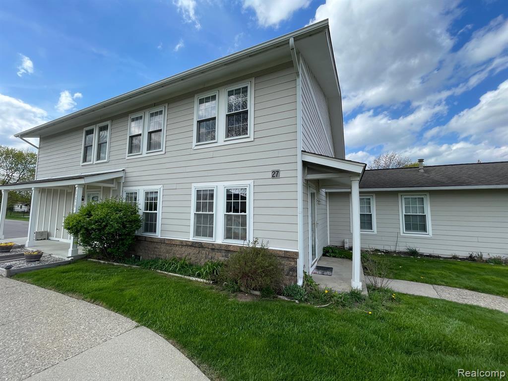 39856 VILLAGE WOOD Circle, Novi, MI — front exterior