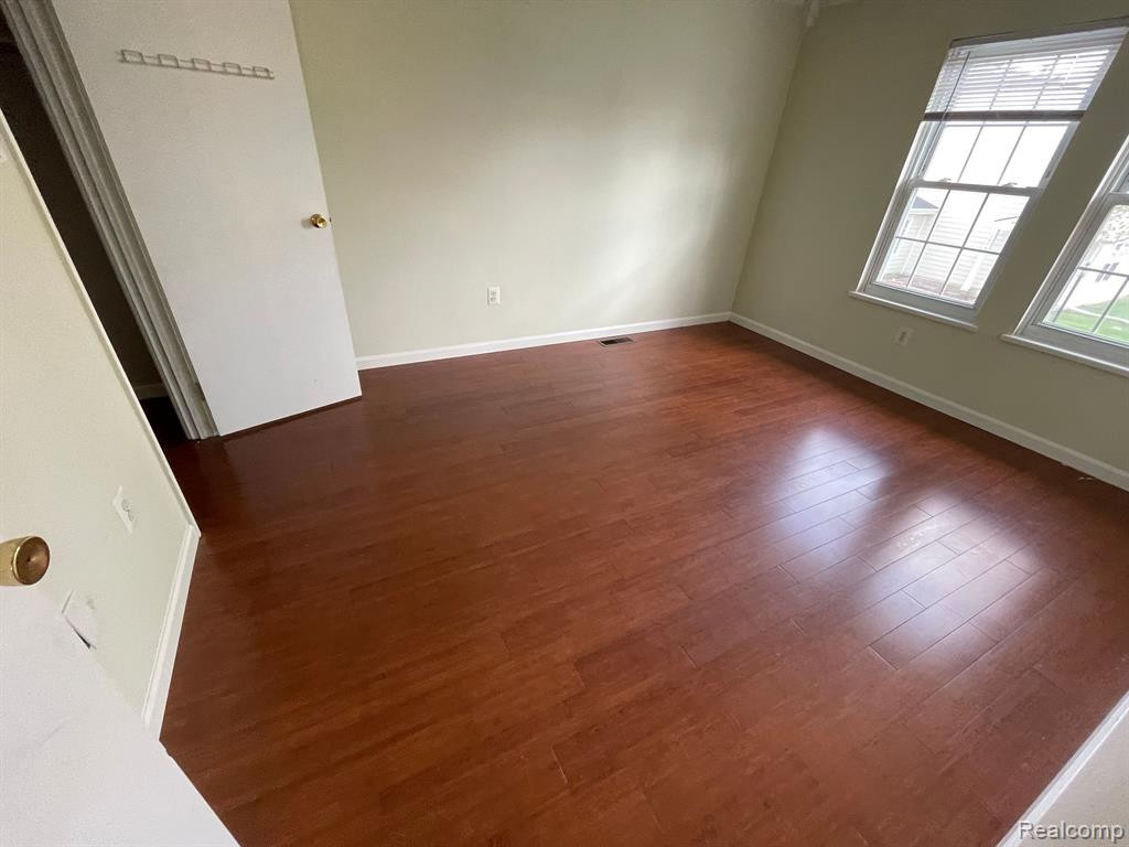 39856 VILLAGE WOOD Circle, Novi, MI — Photo 22