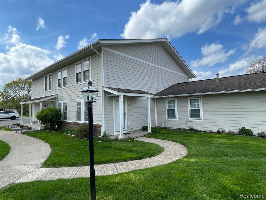 39856 VILLAGE WOOD Circle, Novi, MI — Photo 35