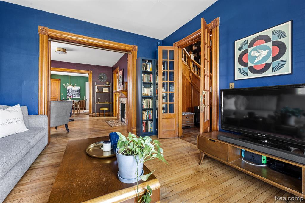 817 W HURON Street, Ann Arbor, MI 48103 — Photo 4