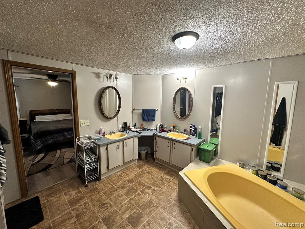 3080 SNOBLIN Road, North Branch, MI 48461 — Photo 13