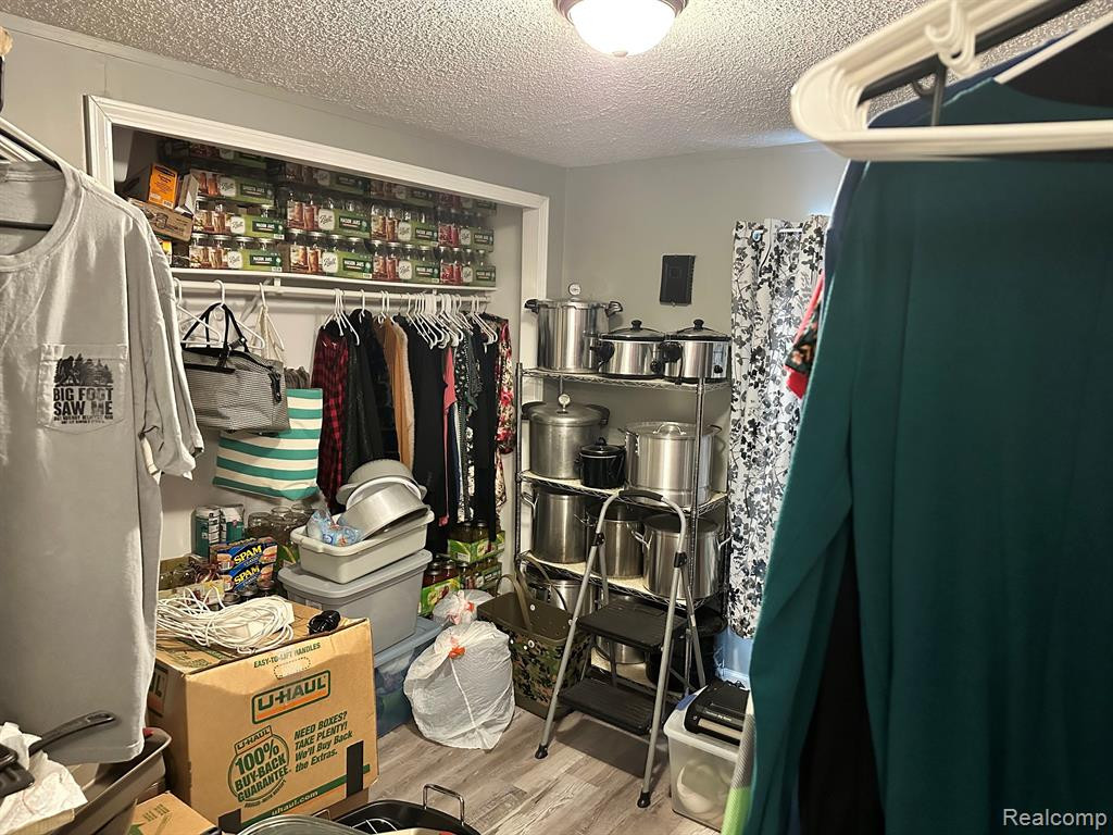 3080 SNOBLIN Road, North Branch, MI 48461 — Photo 16