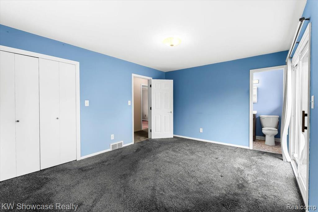 6022 AMADORE Street, Commerce Twp, MI 48382 — Photo 22
