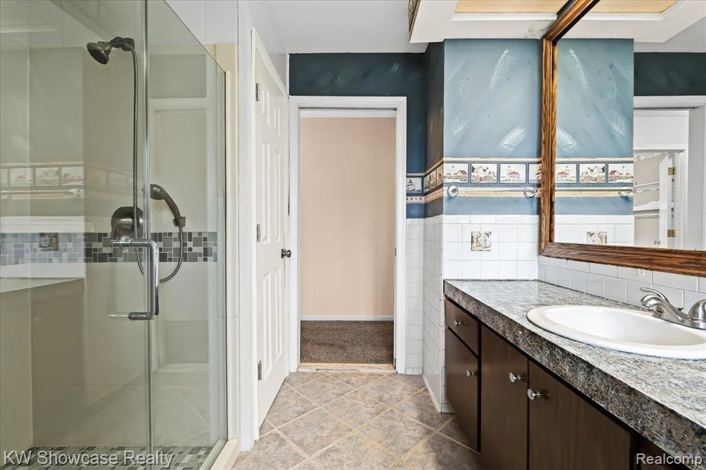 6022 AMADORE Street, Commerce Twp, MI 48382 — Photo 28