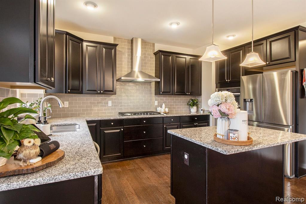 150 SINGH Boulevard, South Lyon, MI 48178 — Photo 8