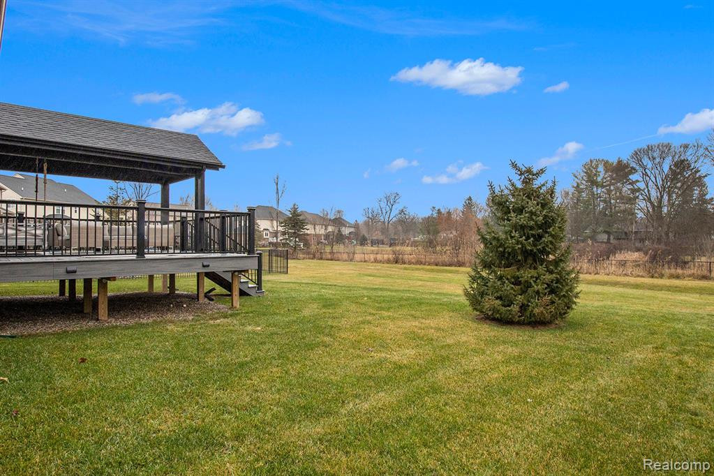 150 SINGH Boulevard, South Lyon, MI 48178 — Photo 24