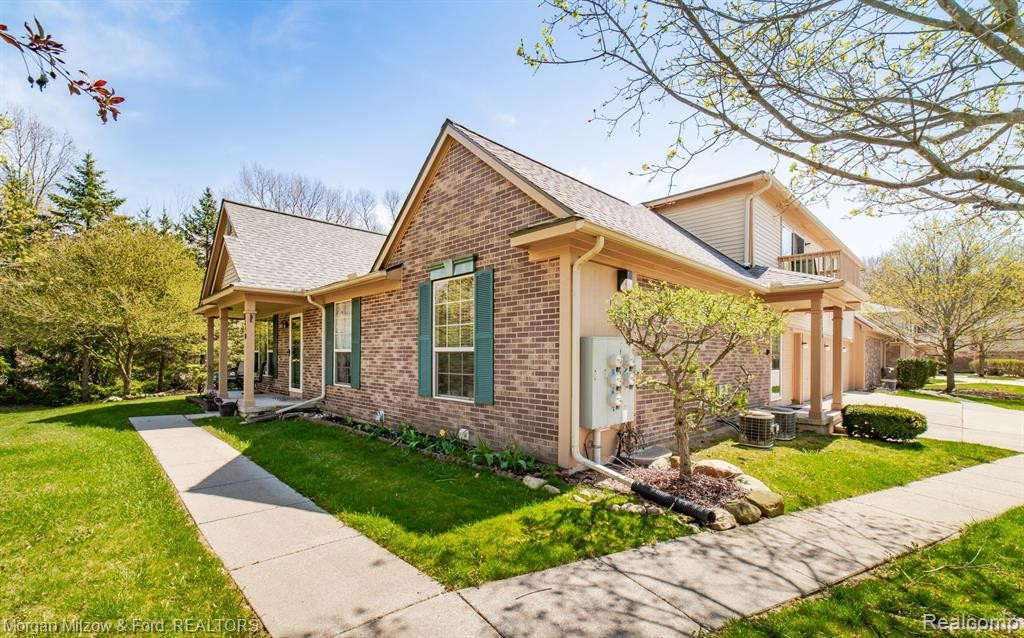 4150 STONEBRIDGE, Holly, MI 48442 — Photo 2