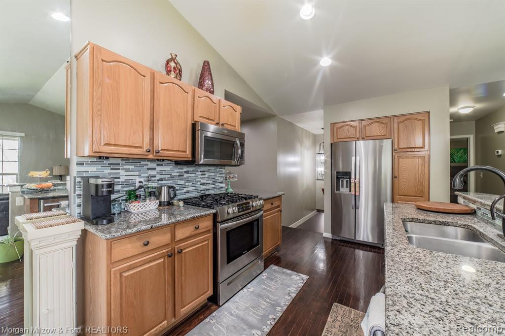 4150 STONEBRIDGE, Holly, MI 48442 — Photo 12