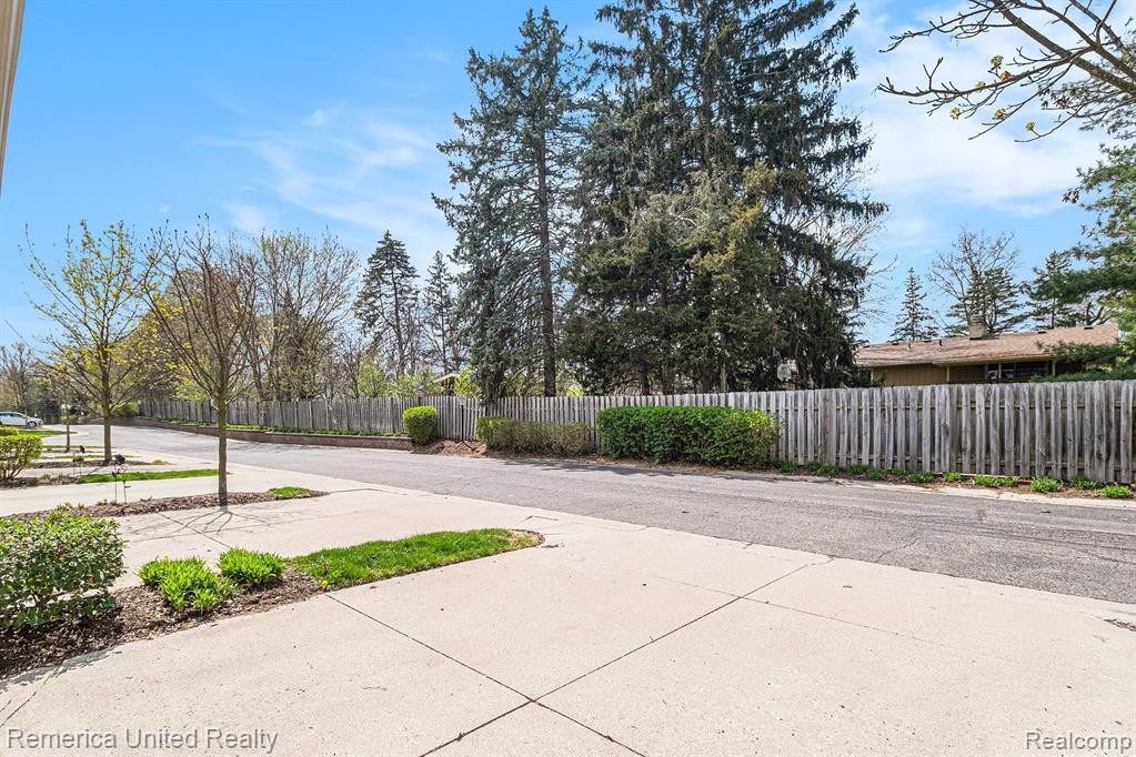 23104 ALEXA Drive, Walled Lake, MI 48390 — Photo 24