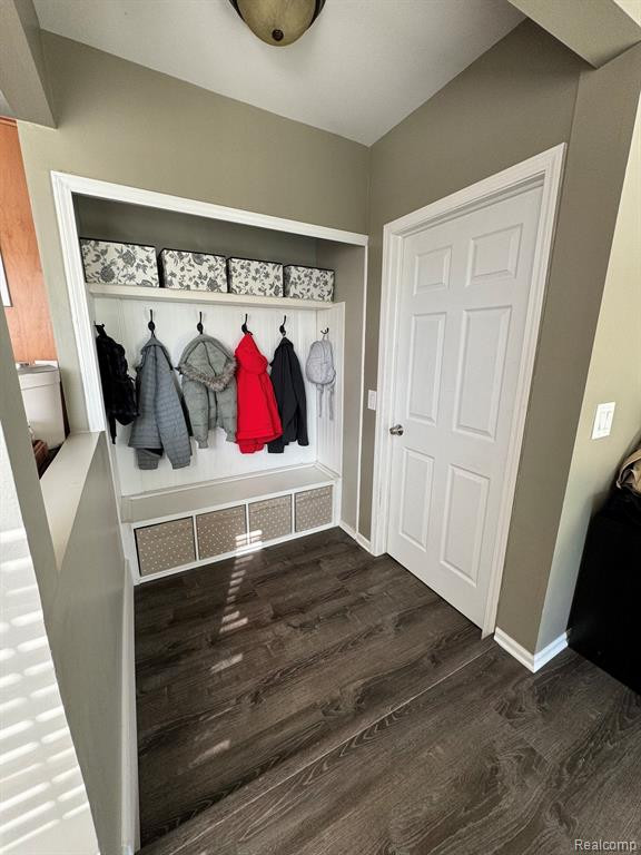 964 S PARKWOOD Drive, South Lyon, MI 48178 — Photo 20