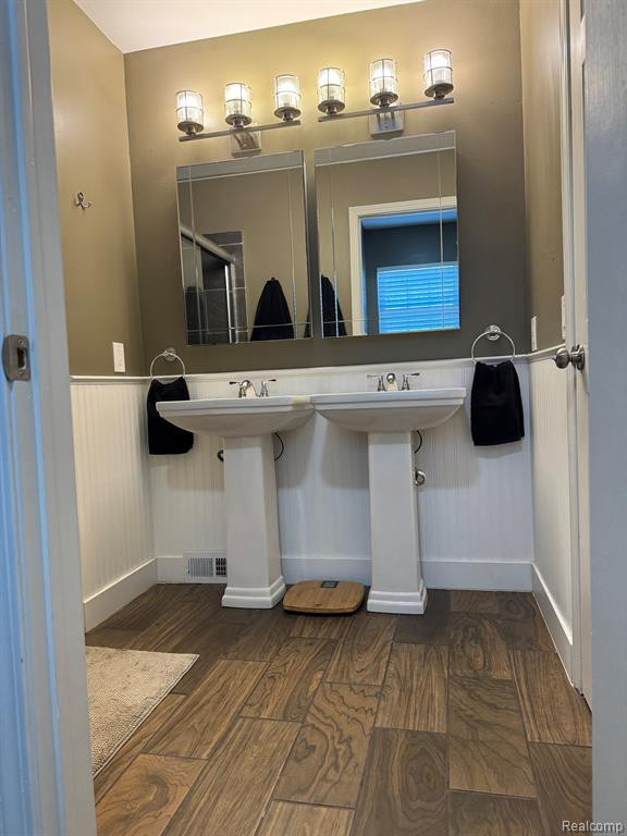 964 S PARKWOOD Drive, South Lyon, MI 48178 — Photo 26