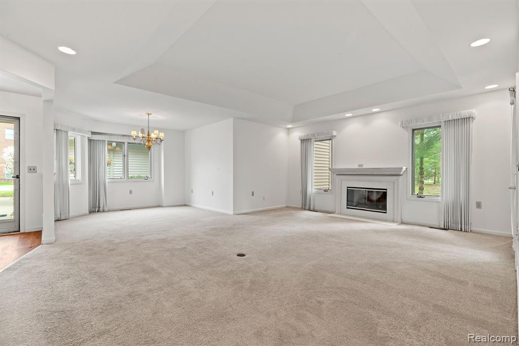21413 ARCHWOOD Circle, 27, Farmington Hills, MI 48336 — Photo 4