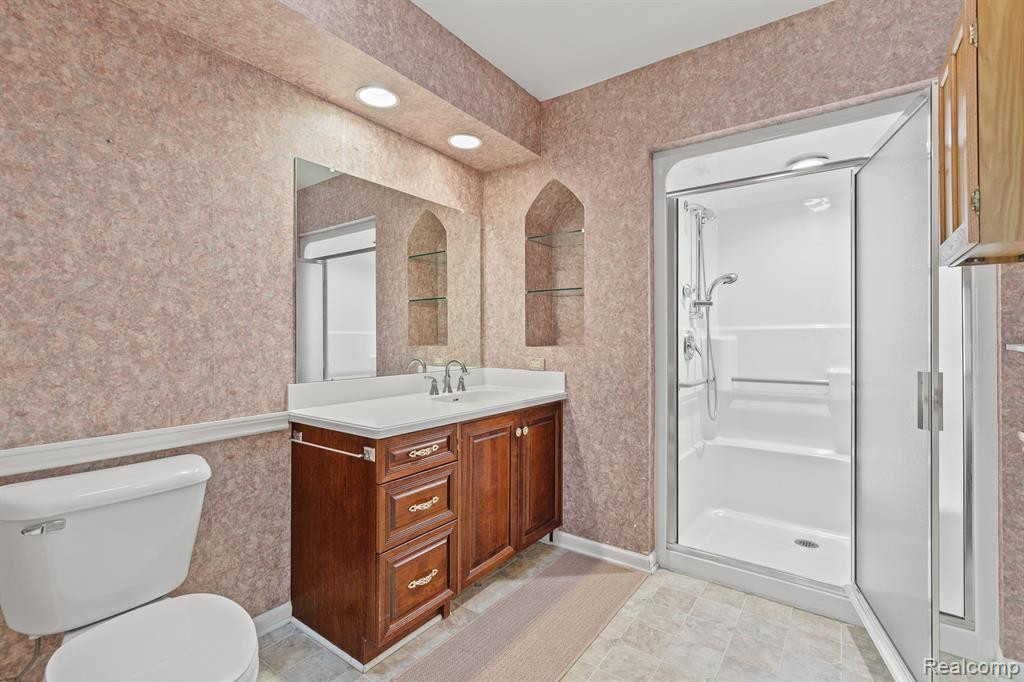 21413 ARCHWOOD Circle, 27, Farmington Hills, MI 48336 — Photo 16