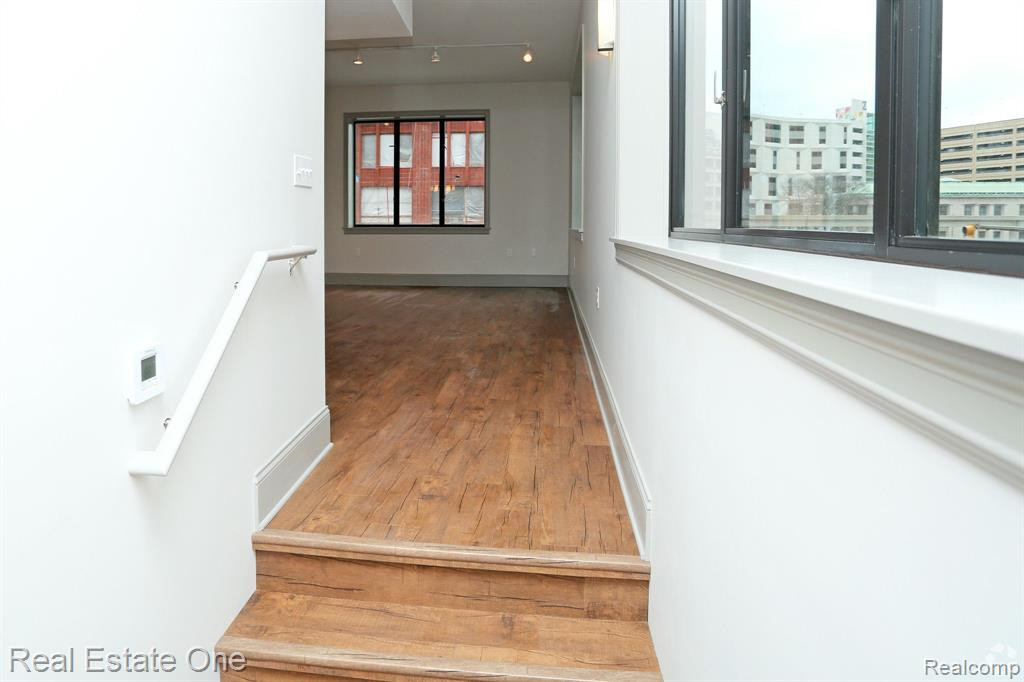 10 Grand River ave unit #403, Detroit, MI 48226 — Photo 4